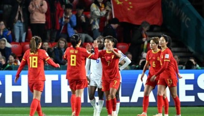 英格兰女足“中轴线”受损 坚韧玫瑰迎最佳机会？